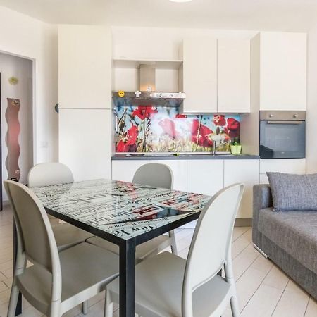 Appartamento Luigi Climatizzato Con Veranda Viddalba Exterior foto